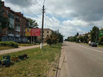 Білборд, Бігборд (Борд)  B у Коростені, 3х6  вул. Грушевського, 41, продмаркет, із центру, у напр. виїзду на Житомир Фото 1