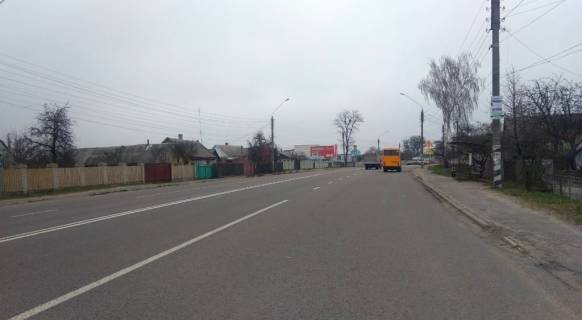 Билборд B в Житомире, 3х6  въезд в город со ст.Хмельницкого, Хмельницкое шоссе, с. Тетеревка, большой дачный массив, мебельная фабрика "Интерстиль", в напр. Житомира, 1,7 км до въезда в город фото 1