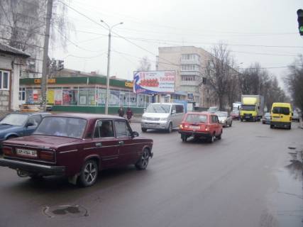 Билборд B в Житомире, 3х6  ул. Гоголевская, 17 (центр, р-н Житнего рынка, ТЦ "Житний", "Сильпо", магазин "Садовод") фото 1
