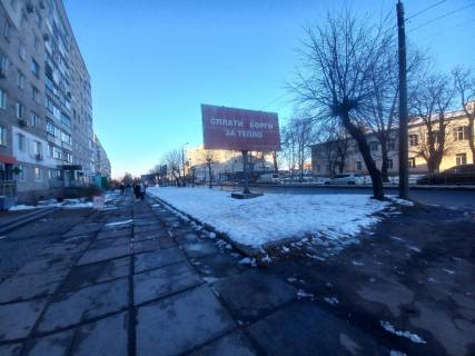 Билборд B в Бердичеве, 3х6  Житомирська, 44, поліклініка, в центр фото 1