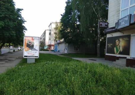 Ситилайт A в Звягель (Новоград-Волынский), 1,8х1,2  вул. Пушкіна, 2, "Золотий вік" фото 1