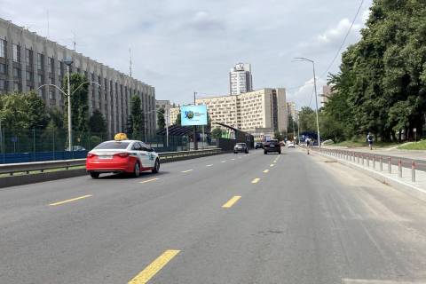 Видеоборд A в Киеве, 3.14х2,32  вул. Борщагівська зупинка Польова,(цифрова панель) - 369661 фото 1
