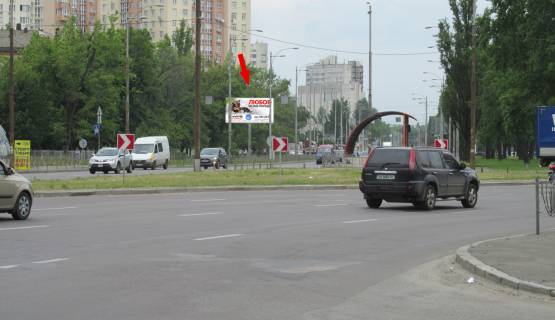 Білборд, Бігборд (Борд)  B у Києві, 6х3  просп. Леоніда Каденюка (Гагаріна), 19 Фото 1