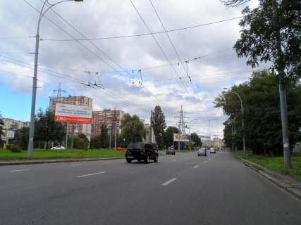 Білборд, Бігборд (Борд)  A у Києві Правды пр-т/Порика ул (клумба) Фото 1