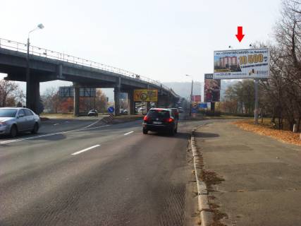 Призма A в Киеве мост Метро (Гидропарк), Броварской просп., выезд на мост Метро  - 55209 фото 1