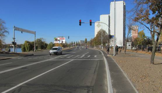 Білборд, Бігборд (Борд)  B у Києві, 6х3  вул.Райдужна від Воскресенський (Перова б-р) проспект Фото 1