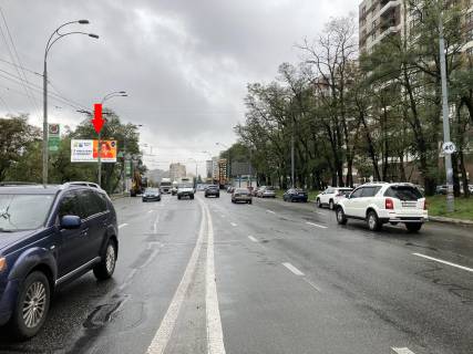 Билборд B в Киеве, 3,14х6,10  просп. Європейського Союзу (Правди), 76 (ТЦ Ретровіль, ЖК Варшавський) фото 1