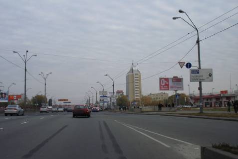 Призма A в Киеве просп. Степана Бандери (Московський), 18 (300 м за ст.м. "Петрівка") - 29438 фото 1
