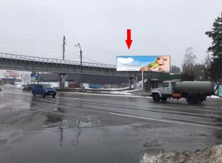Призма A в Киеве, 3х6  с. Гостомель, на світлофорі виїзд з с. Буча перед шляхопровідом в напрямку Києва (ліва) - 394397 фото 1