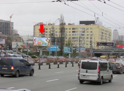 Призма B в Киеве просп. Повітряних Сил (Повітрофлотський) / просп. Берестейський (Перемоги) - 126988 фото 1