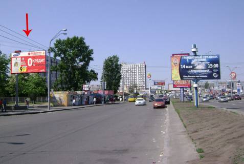 Билборд B в Киеве метро Петрівка, м-н "Макрос" фото 1