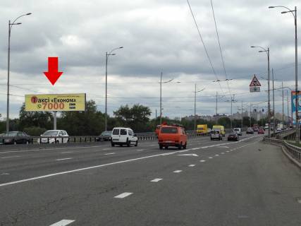 Бэклайт B в Киеве просп. Романа Шухевича (Генерала Ватутіна) (з'їзд з Московського мосту) фото 1