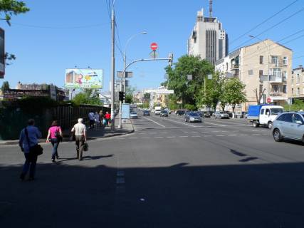 Білборд, Бігборд (Борд)  B у Києві Антоновича (Горького) вул., 54 (АЗС) Фото 1