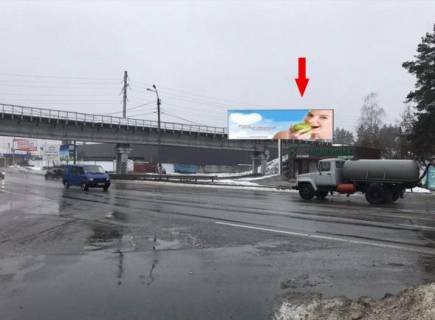 Призма A в Киеве с. Гостомель, на світлофорі виїзд з с. Буча перед шляхопровідом в напрямку Києва (права) - 380498 фото 1