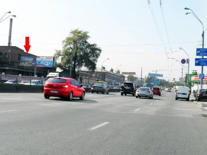 Білборд, Бігборд (Борд)  B у Києві Почайна (колишня Петрівка, просп. Степана Бандери (Московський), 8; завод "Маяк", напротив ТРЦ Альта-Центр, ГМ Фокстрот (Б2 - левый) Фото 1