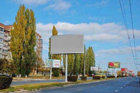 Билборд A в Луцке, 3x6  пр.-т.Соборності,4 (розділова смуга) від Там Таму фото 1