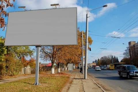 Билборд B в Луцке, 3x6  вул.Рівненська 17  від Київського майдану фото 1