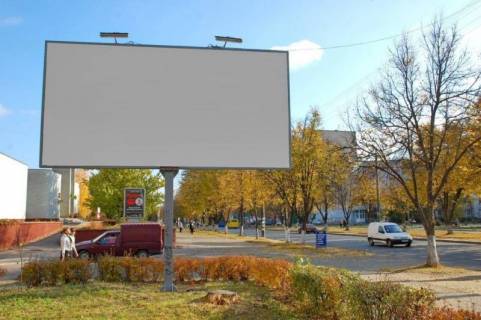 Билборд B в Луцке, 3x6  пр-т.Молоді 4 зупинка "Юнацька бібліотека" фото 1