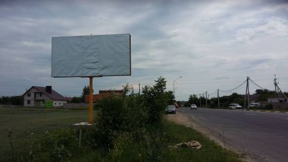 Билборд B в Липинах, 3х6  в'їзд с.Липини Окружна напрям до  Епіцентру фото 1