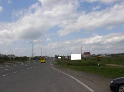 Билборд A в Ужгороде, 3x6  Автодорога "Київ-Чоп", в"їзд в с.Барвінок, біля РА "Латекс" фото 1