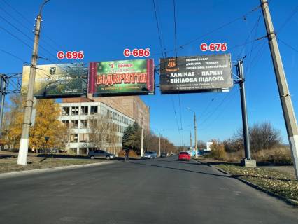 Билборд B в Славянске, 3х6  вул. Г. Батюка (навпроти Слов'янського районного відділення РАЦС) фото 1