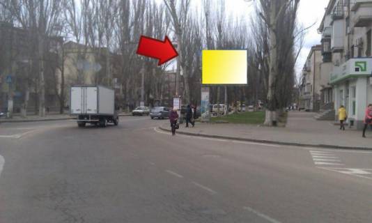 Билборд A в Херсоне, 4x3  Ул. Ушакова (р-н ж/д вокзала) фото 1