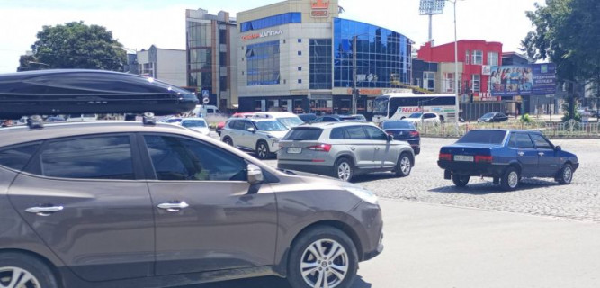 Билборд A в Каменец-Подольском, 3х6  перехрестя вул.Князів Коріатовичів - проспект Грушевського фото 1