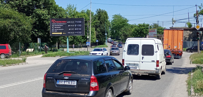 Billboard B in Kam'yanets-Podilsky, 3х6  perehresta st. Privokzal'na ta D.Galic'kogo Photo 2