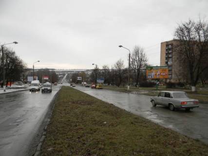 Билборд A в Каменец-Подольском, 3х6  перехрестя пр.Грушевського та вул.І.Франка (100м. до вул.Франка) фото 1