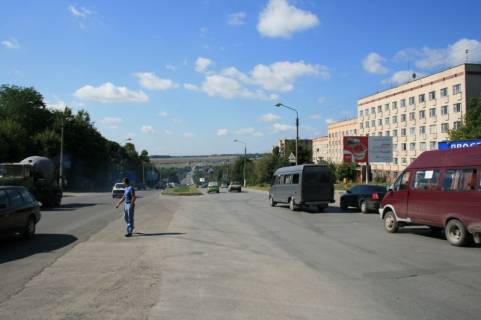 Билборд A в Каменец-Подольском, 3х6  пр.Грушевського навпроти в’їзду в училище №14 (біля зупинки “Проспект”) фото 1