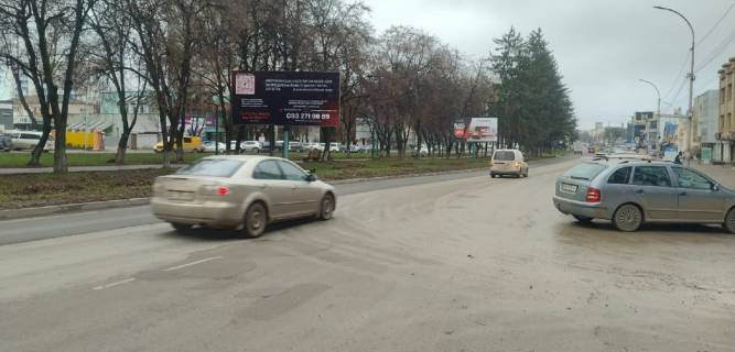 Билборд A в Каменец-Подольском, 3х6  перехрестя пр. Грушевського та вул. Симона Петлюри (за 150м до вул.Симона Петлюри) фото 1
