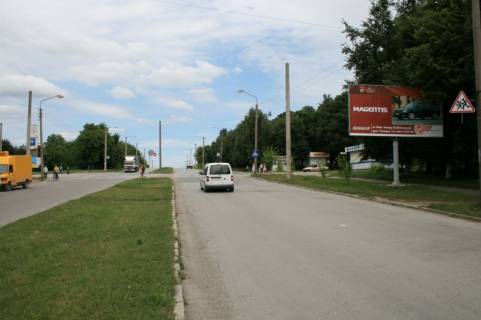 Билборд A в Каменец-Подольском, 3х6  перехрестя пр. Грушевського та вул.Панівецької (50м до вул.Панівецька) фото 1