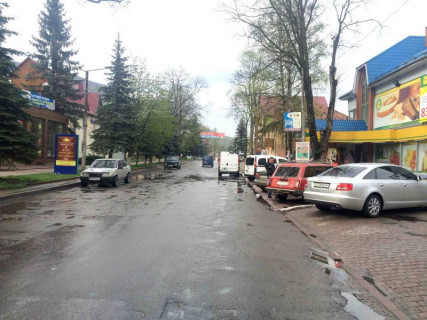 Ситискролл B в Яремче, 1,2x1,8  Траса Н-09 Мукачево-Львів, Свободи, супермаркет Вопак, напрямок руху на Івано-Франківськ фото 1