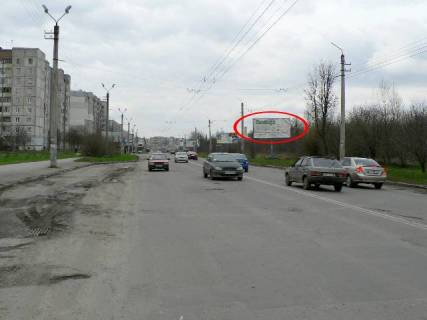 Білборд, Бігборд (Борд)  A у Буковелі Івасюка-Паркова, напрямок руху зі сторони вул.Миру, Миколайчука (супермаркети Арсен, Епіцентр) в сторону вул.Тисменецька (АЗС УкрТатНафта, ресторан Легенда) Фото 1
