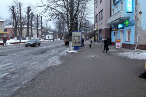 Сiтiлайт A у Надвірній, 1,2x1,8  Грушевського, банк Аваль, маг.Делікат, піццерія Фокачо, напрямок руху до міської лікарні, с.Пнів, Пасічна, Зелена, Бистриця Фото 1