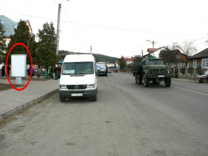 Ситилайт B в Делятине, 1,2x1,8  Траса Н-09 Мукачево-Львів, с.Делятин, центр, ринок, автостанція, напрямок руху на Івано-Франківськ фото 1