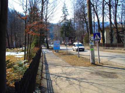 Ситилайт B в Яремче, 1,2x1,8  Траса Н-09 Мукачево-Львів, Свободи, міський ринок, автозупинка, санаторій Прикарпатський пішохідна зона до водоспаду Пробій, напрямок руху на Буковель фото 1