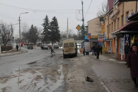 Ситилайт A в Надворной, 1,2x1,8  Чороновола, автозупинка на Делятин, офісний центр Старий побут, напрямок руху на Яремче, Буковель фото 1