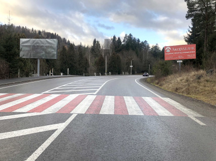 Білборд, Бігборд (Борд)  B у Яремче, 3x6  Траса Н-09 Мукачево-Львів, в`їзд в місто зі сторони Буковеля, санаторій "Яремче", голель-кафе Крим, готель Велланд, напрямок руху на Івано-Франківськ Фото 1