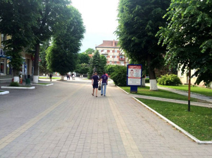 Сiтiлайт A у Надвірній, 1,2x1,8  Майдан Шевченка, міський БК, маг. Золото, Домотехніка, пішохідна зона Фото 1