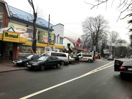 Бэклайт B в Яремче, 2x3  Траса Н-09 Мукачево-Львів, Свободи, центр міста, супермаркет Вопак, напрямок руху на Буковель фото 1