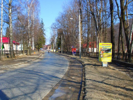 Ситилайт A в Яремче, 1,2x1,8  Траса Н-09 Мукачево-Львів, Свободи, кафе Квітуча Долина, санаторій Прикарпатський, пішохідна зона до водоспаду Пробій, напрямок руху на Івано-Франківськ фото 1