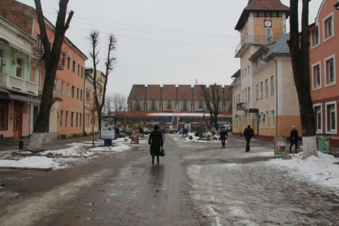 Ситилайт B в Надворной, 1,2x1,8  Майдан Шевченка, міський БК, кафе Смаки бажань, пішохідна зона фото 1