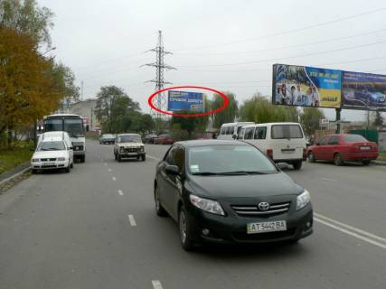 Билборд A в Буковеле Довженка (Мазепи супермаркети Велес, Comfy) АЗС ТНК, авторинок, Льодова Арена, АЗС WOG, напрямок руху від вул. Мазепи (Набережна) в напрямку Коновальця (АЗС ОККО, супермаркет ВелМарт) фото 1
