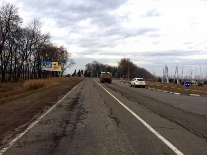 Billboard + in Bogorodchani, 3х6  Trasa N-09 Mukacevo-L'viv, smt.Bogorodcani, centr smt., pered AZS OKKO, napramok ruhu na Bukovel' Photo 1