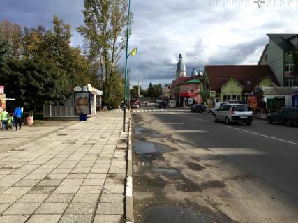 Ситилайт B в Надворной, 1,2x1,8  Чорновола, навпроти Універмагу, школа №1, напрямок руху на Яремче, Буковель фото 1