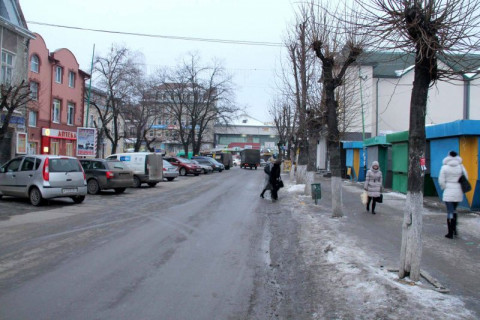 Нестандарт B у Надвірній, 1,4x0,9  Майдан Шевченка, ринок, супермаркет 555, маг.Імідж, напрямок руху до Майдану Шевченка Фото 1