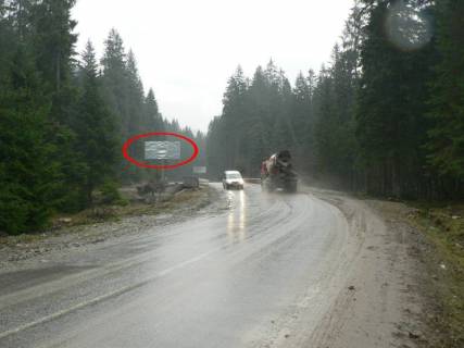 Билборд B в Полянице, 3x6  Траса Н-09 Мукачево-Львів, дорога від Буковеля до Івано-Франківська (с.Поляниця), 4 км 400 м від Буковеля, напрямок руху на Івано-Франківськ фото 1
