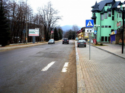 Бэклайт B в Яремче, 2x3  Траса Н-09 Мукачево-Львів, Свободи, центр міста, навпроти магазину "У Галини", напрямок руху на Буковель фото 1