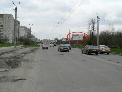 Билборд A в Ивано-Франковске, 3x6  Івасюка-Паркова, напрямок руху зі сторони вул.Тисменецька (АЗС УкрТатНафта, ресторан Легенда) в сторону вул.Миру, Миколайчука (супермаркети Арсен, Епіцентр) фото 1